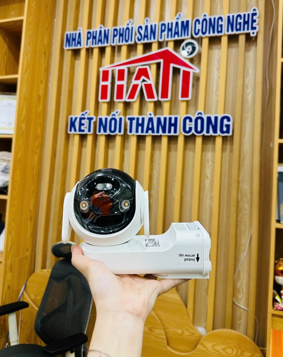 Camera IMOU 5MP 4G/WiFi PTZ Năng Lượng Mặt Trời IPC-UA7E-5M0T2-EU/FSP14 ( kèm Tấm Pin Năng Lượng Mặt Trời 5W)